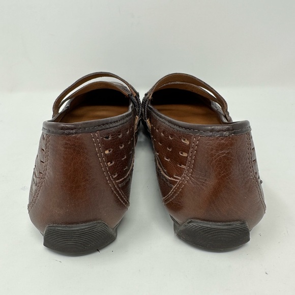 Nurture Womens Sz 6.5M Canyon Brown Leather Mary Jane Slip On Driving Flats Q6 - Picture 3 of 7
